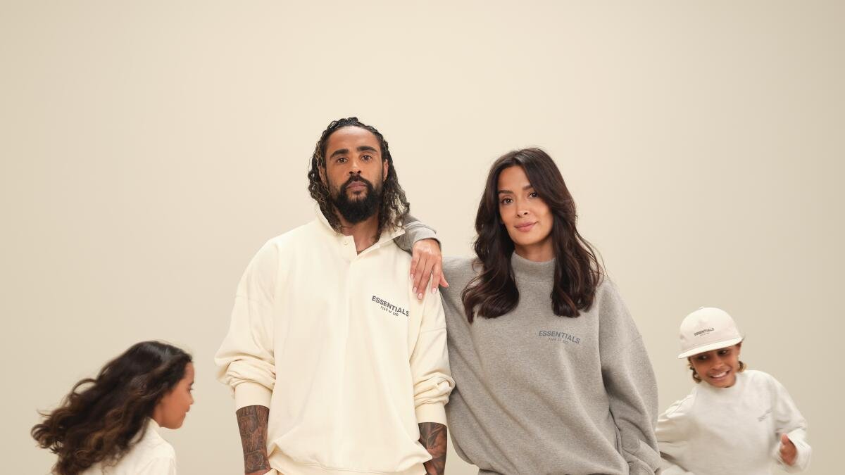 Essentials Us