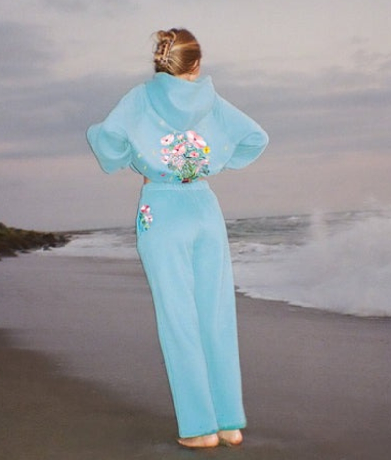 Dandy Gift Giving Blue Sweatpants